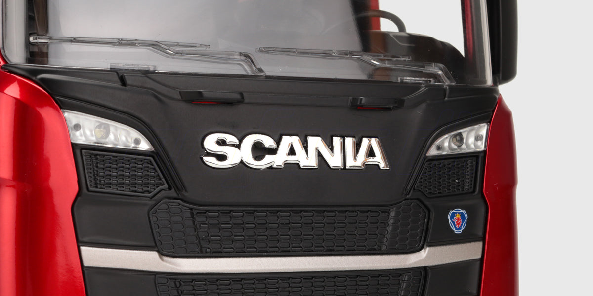 Huina Scania 770S med Trailer 1:18