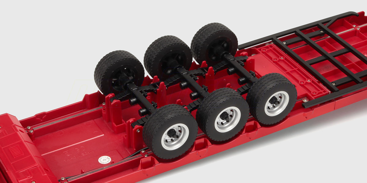 Huina Scania 770S med Trailer 1:18