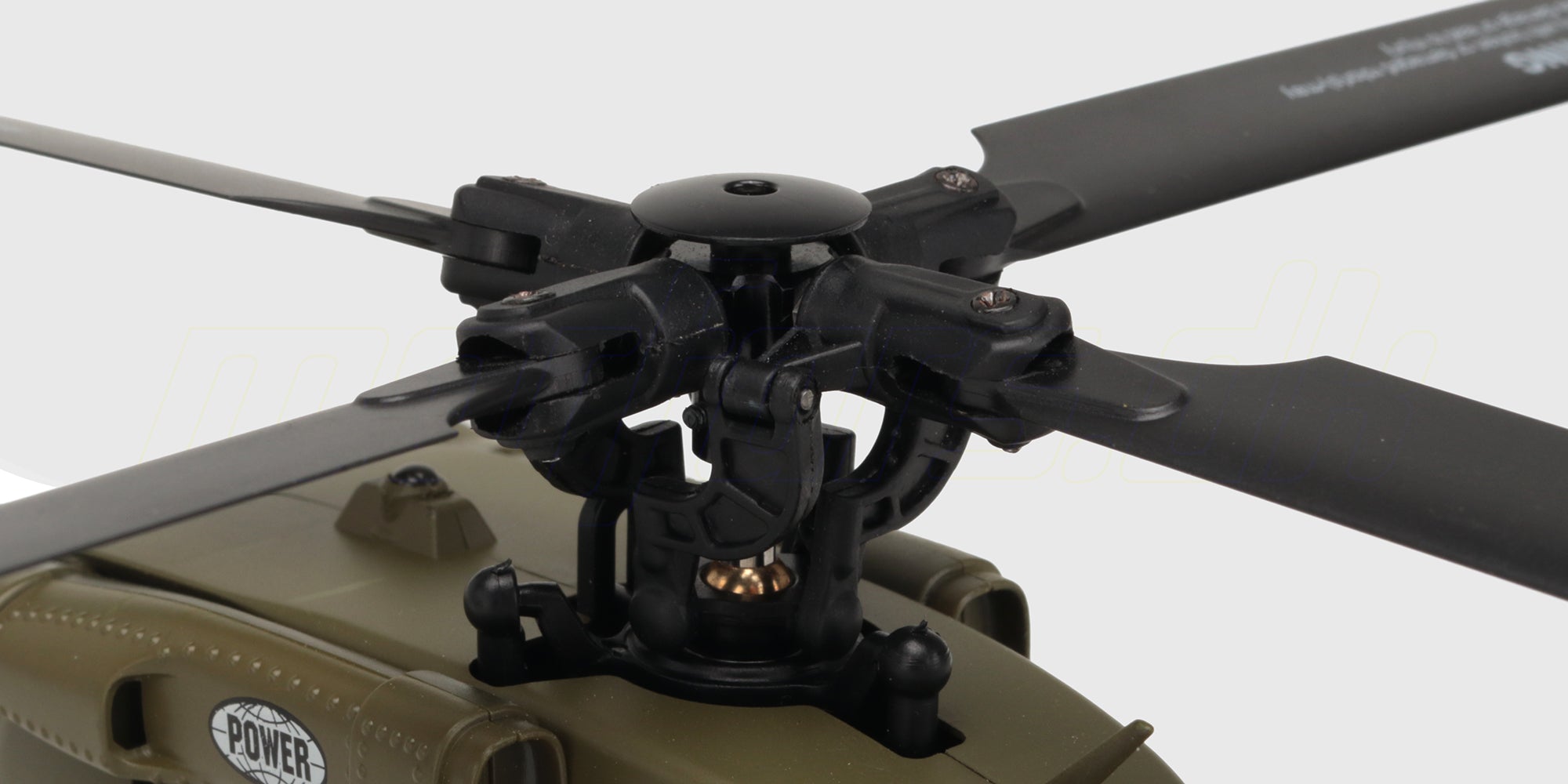 Rød og sort Helikopter Top Hunter fjernstyret helikopter set fra siden på hvid baggrund.