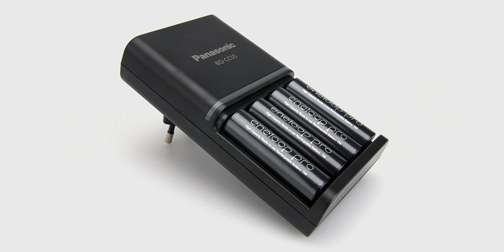 Panasonic eneloop PRO batterioplader