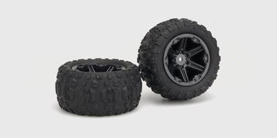 To sorte Hurricane XL hjul med grove offroad dæk og sølvfarvede fælge til fjernstyret bil.