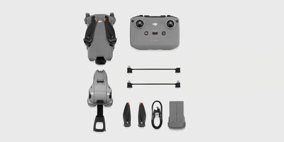 DJI Mini 5 Pro Standard kameradrone med udfoldede arme og propeller på hvid baggrund.