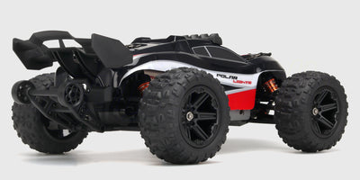 Grøn Hurricane XL fjernstyret bil med store offroad-hjul og robust karrosseri vist på hvid baggrund.