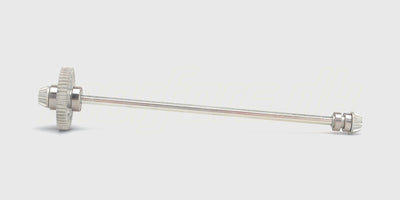 HyperGo metaltandhjul til hoveddrev i MJX fjernstyret bil vist på en hvid baggrund.