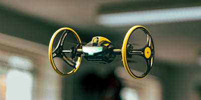 Rolling Drone der holder sin egen højde automatisk imens den flyver