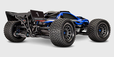 Blå Traxxas XRT Race Truck 8s set bagfra med store offroad-hjul og aerodynamisk hækvinge.