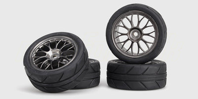 To sæt Sniper ORG offroad dæk med orange fælge til fjernstyret bil.